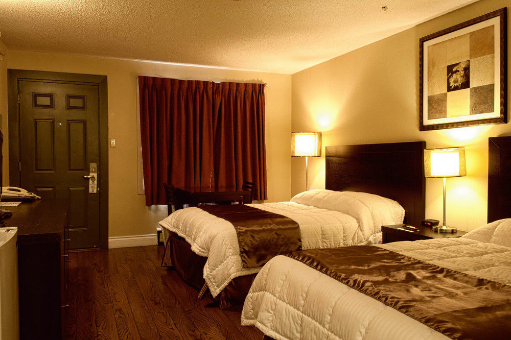 Hotel Moncton Exterior photo
