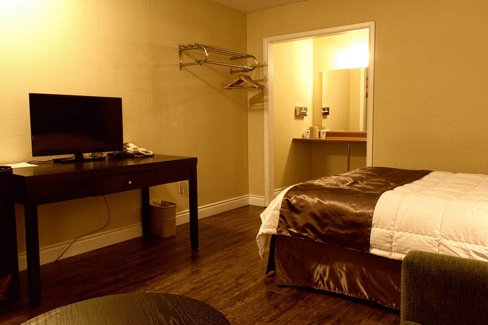 Hotel Moncton Exterior photo