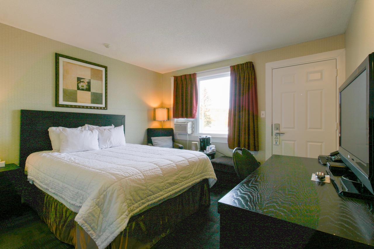 Hotel Moncton Exterior photo